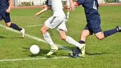 马里赞比亚夜战悬念升级，双雄巅峰对决数据之谜引人入胜！